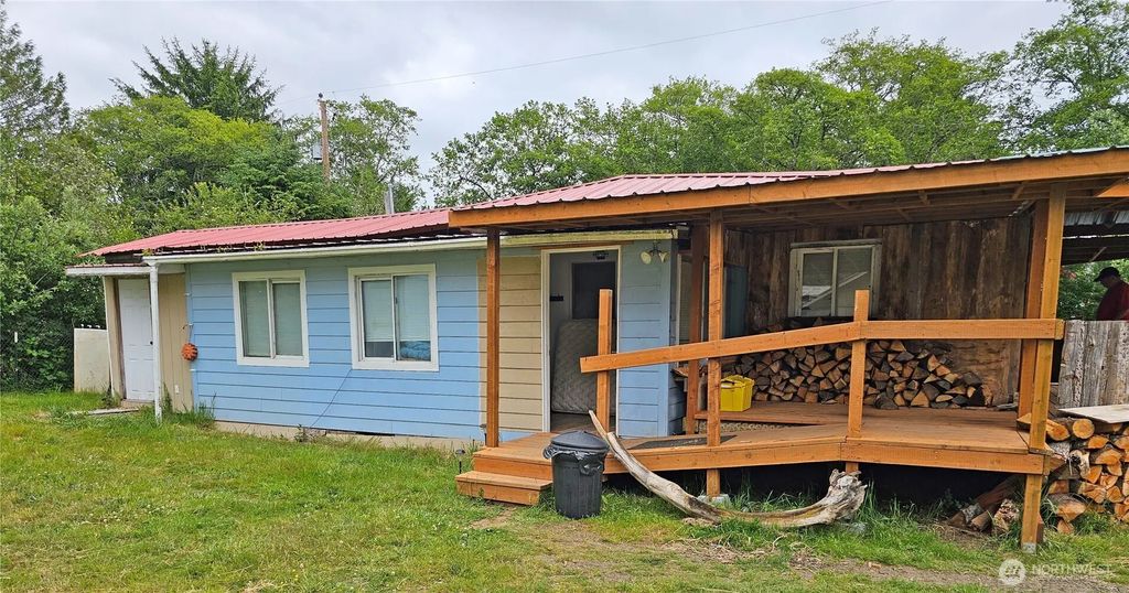 1022 Juniper Street, Grayland