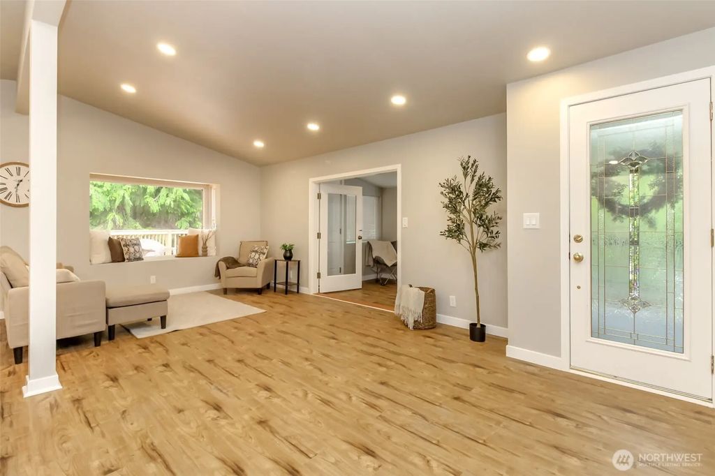 22065 106th Place Se 75, Kent