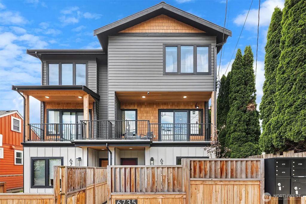 6735 11th Avenue Nw, Seattle