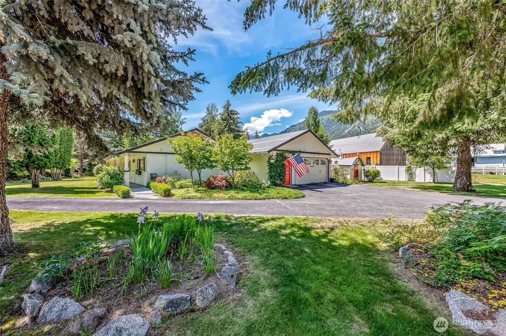 9280 E Leavenworth Road, Leavenworth