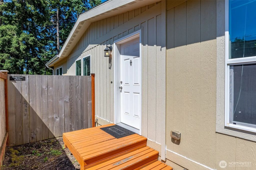 4355 Northgate Drive, Oak Harbor