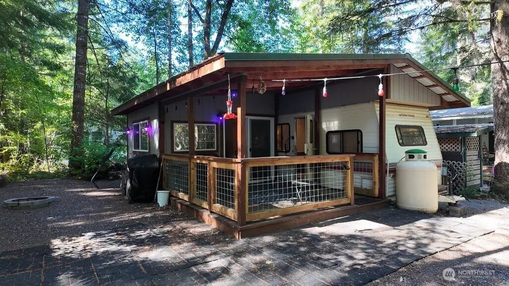 131 Drial Loop, Deming