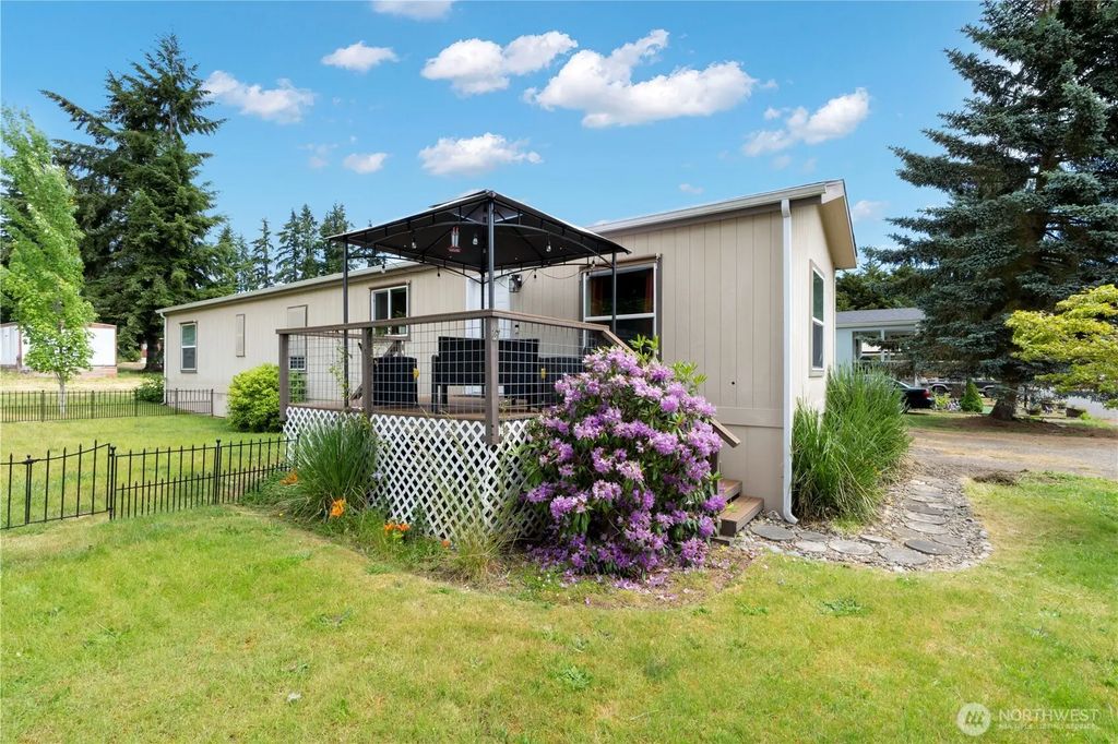 611 Cedar Avenue 6, Port Hadlock