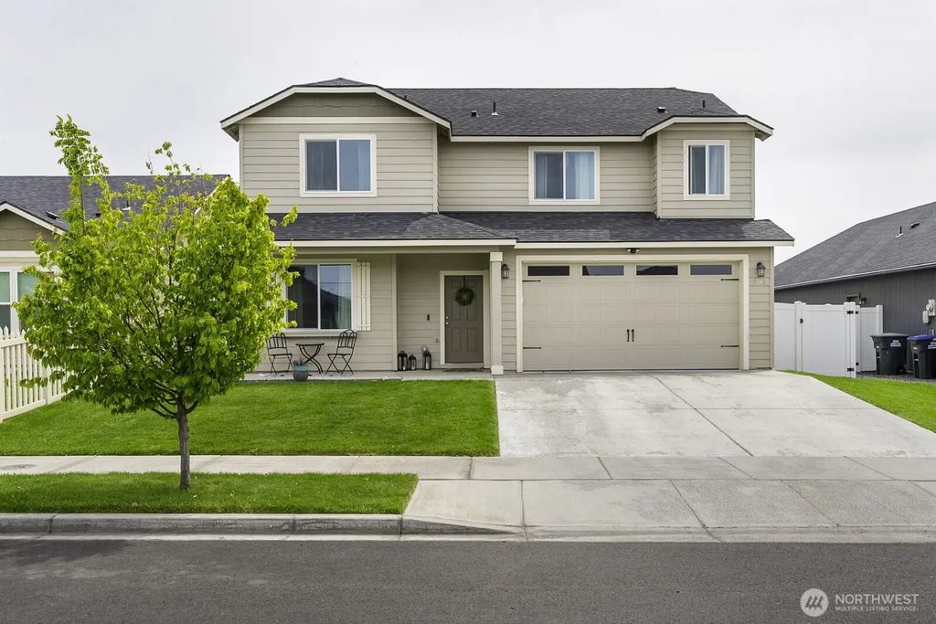 1361 E Nen Drive, Moses Lake