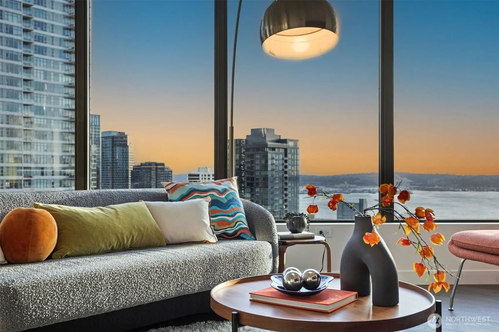 2510 6th Avenue 2504, Seattle