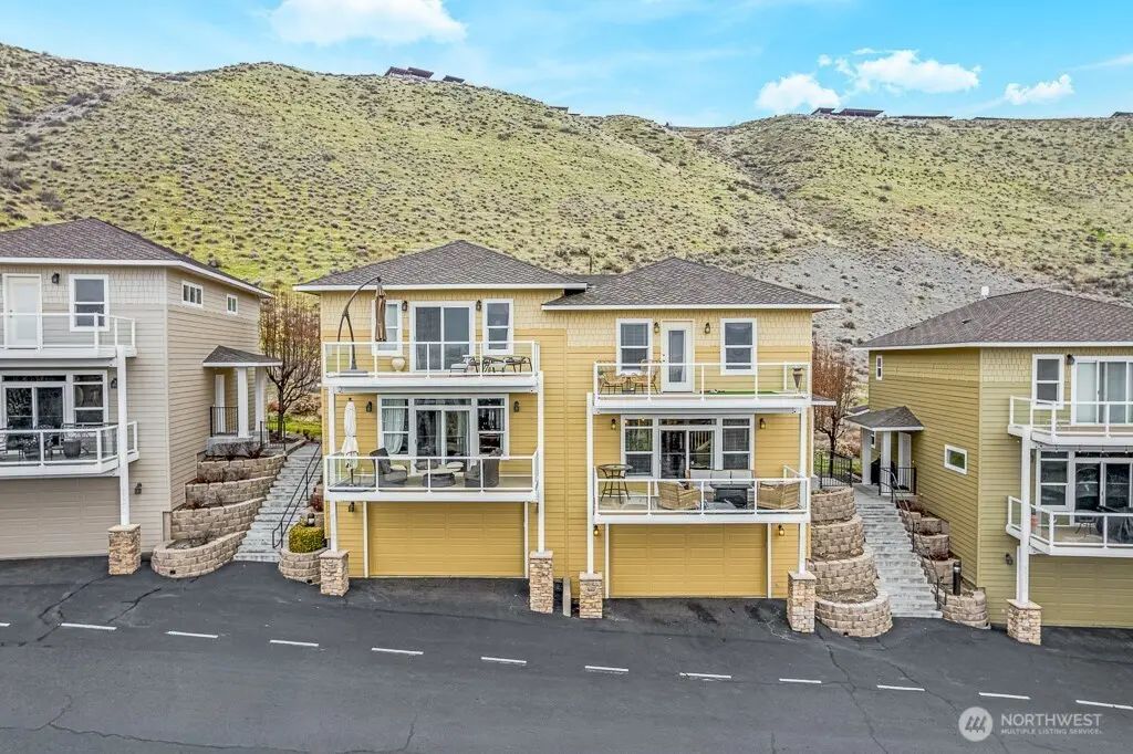 23325 Sunserra Loop Nw A44, Quincy