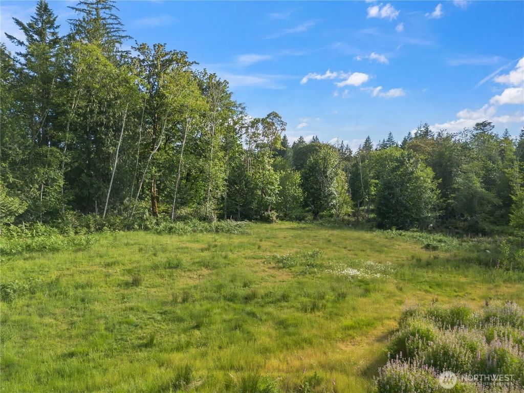 641 E Jared Road, Shelton