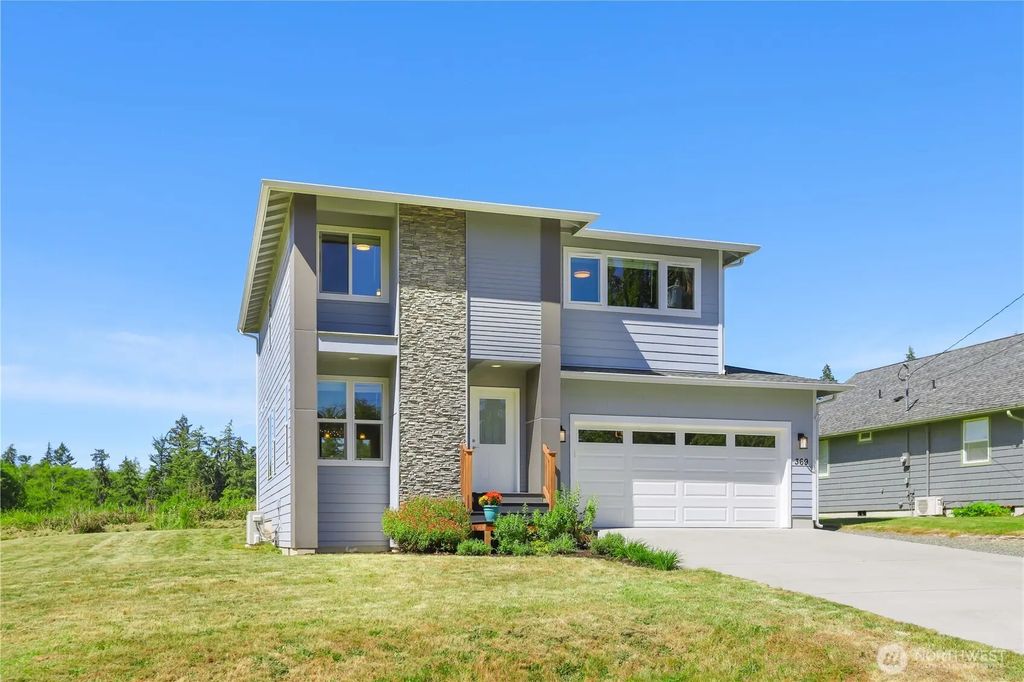 369 Hocker Street, Coupeville