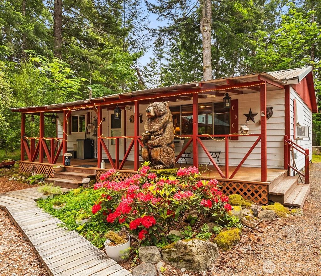 142 Butter Creek Lane, Packwood