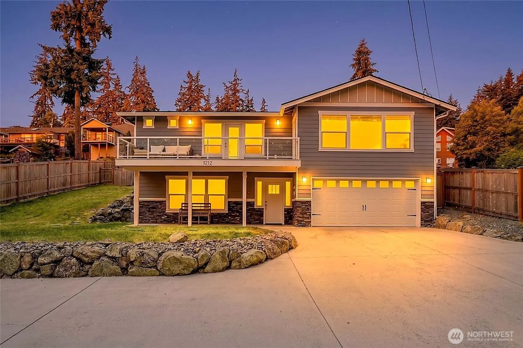 1212 View Street, Camano Island