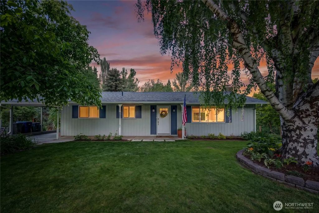 6038 Hazel Place, Cashmere