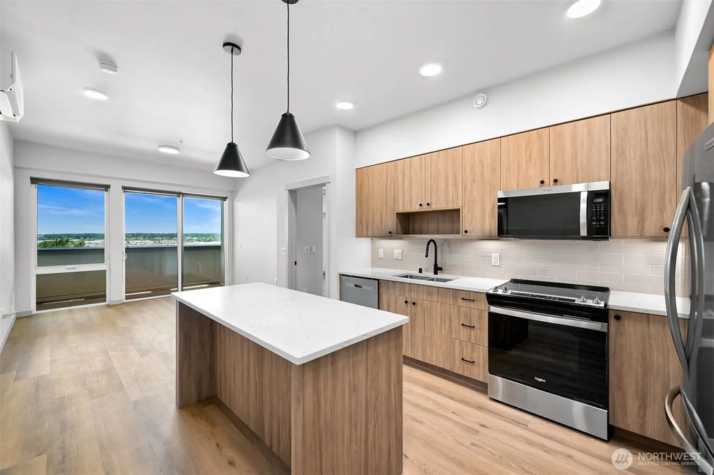 820 N State Street 614, Bellingham