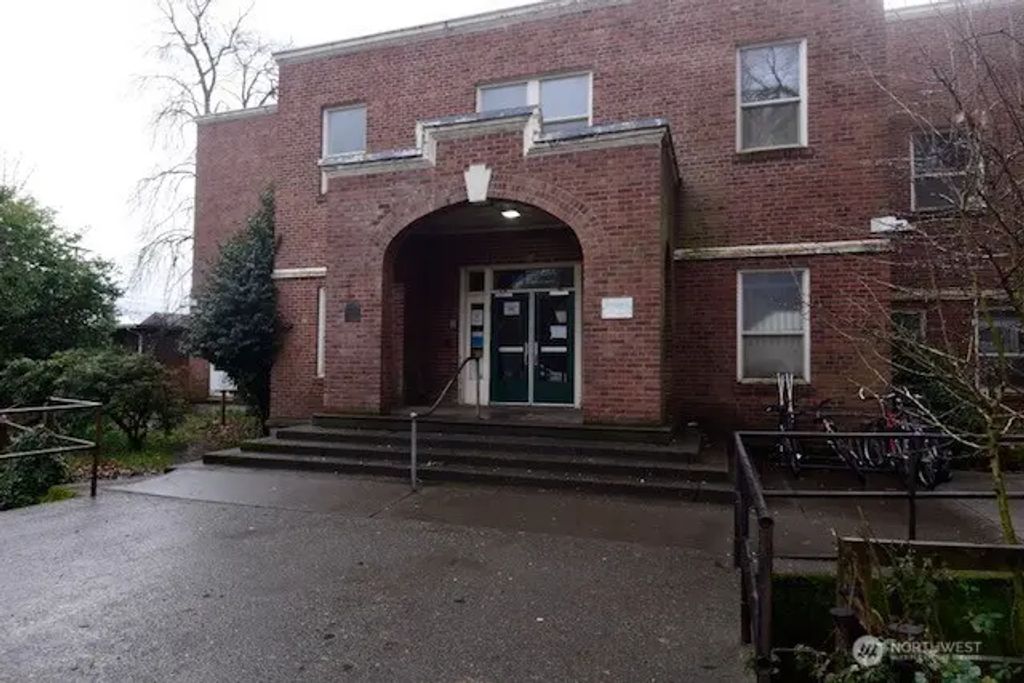 218 N 3rd Street, Shelton