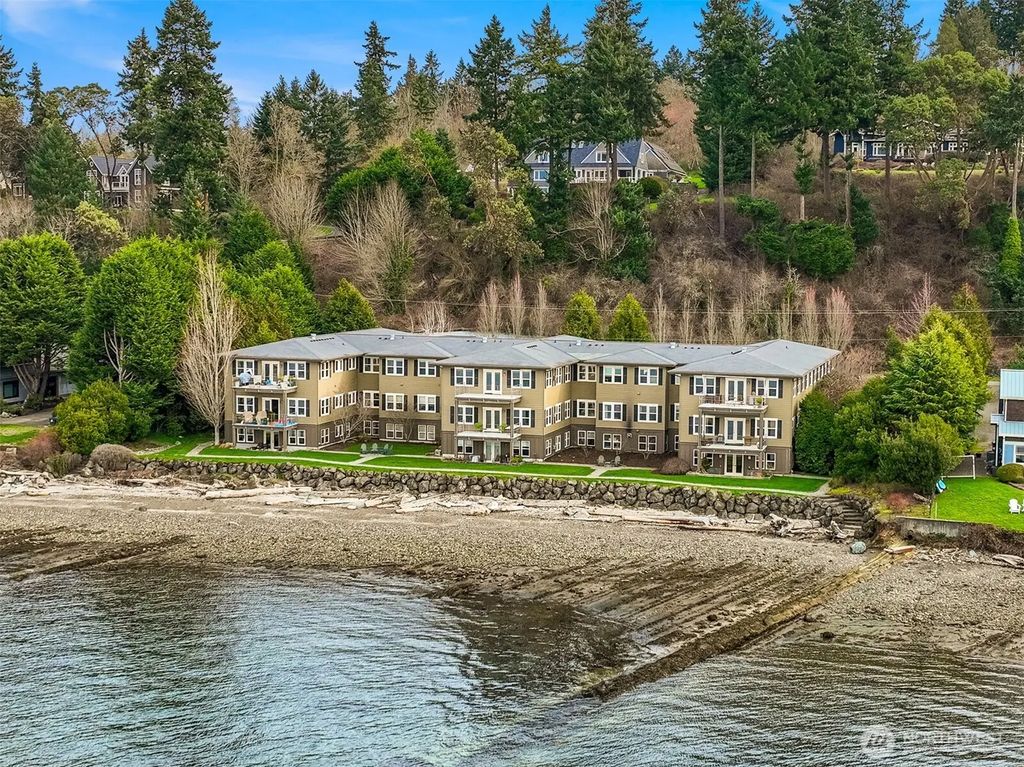 9551 Ne South Beach Drive 3g, Bainbridge Island