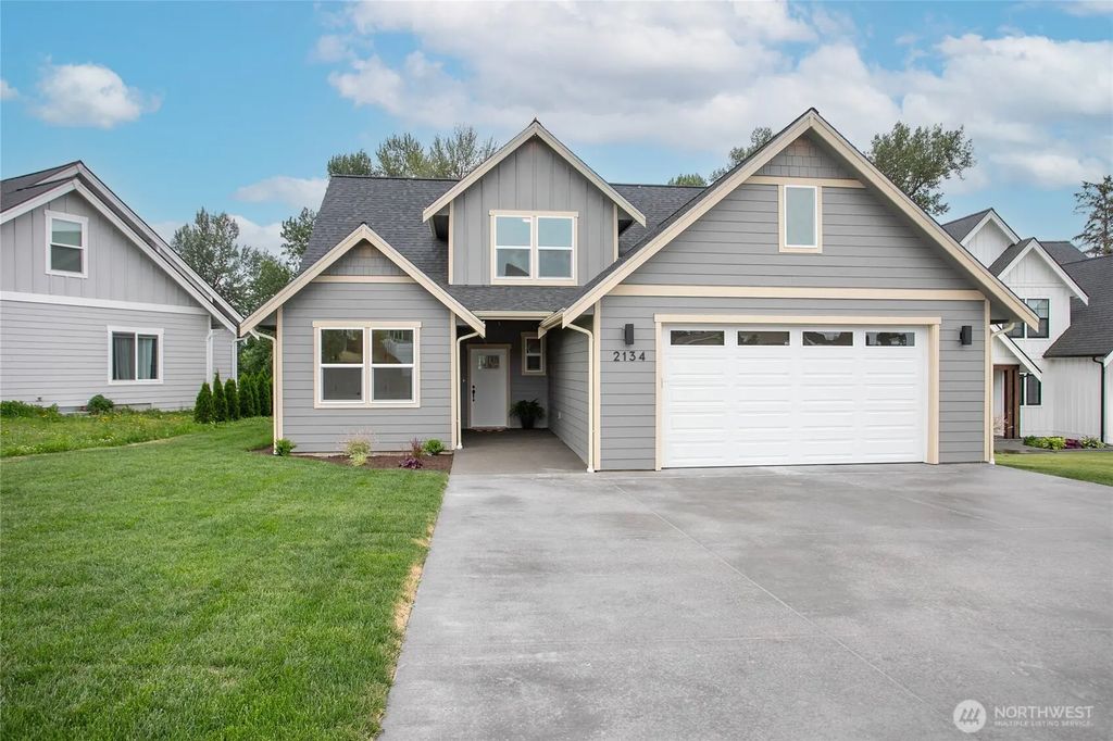 2134 Lagerwey Circle, Lynden