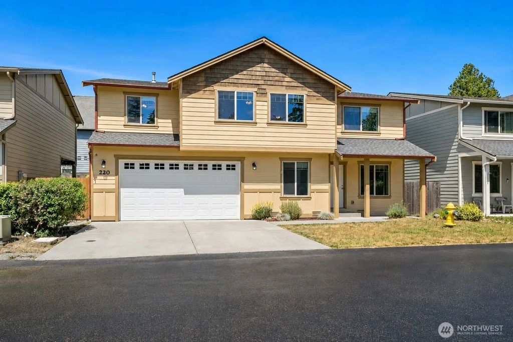 220 Ne Tronson Circle, Bremerton