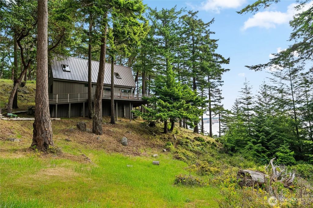5 Nelson Trail, Henry Island