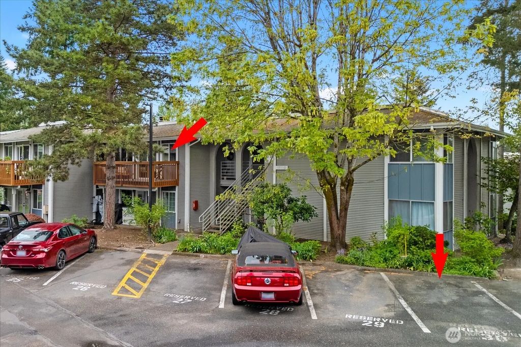 17110 Ne 45th Street 30, Redmond