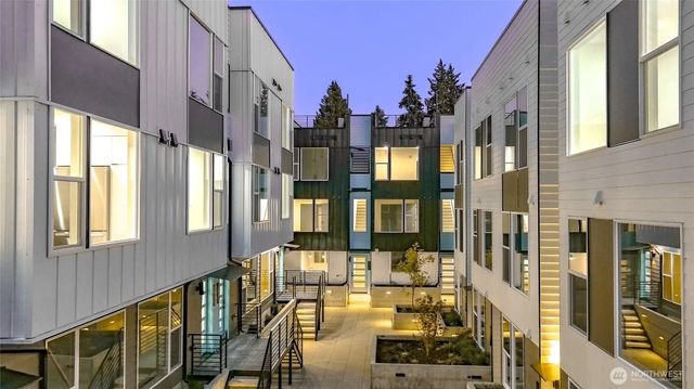 12512 35th Avenue Ne B, Seattle