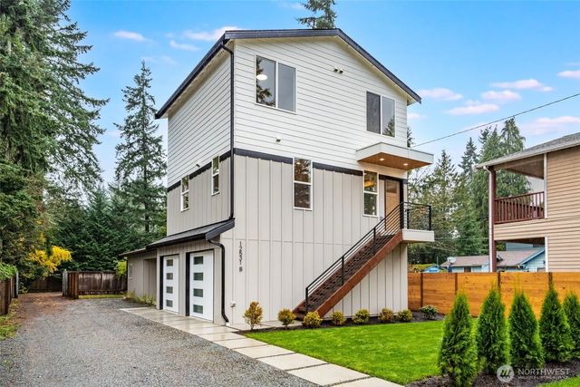 12531 25th Avenue Ne B, Seattle