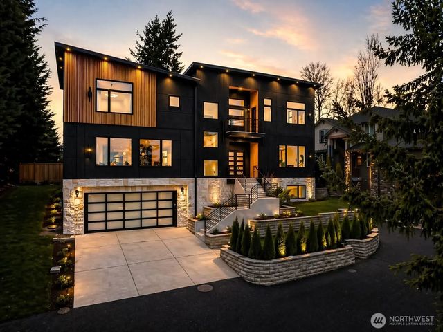 3695 122nd Avenue Se, Bellevue