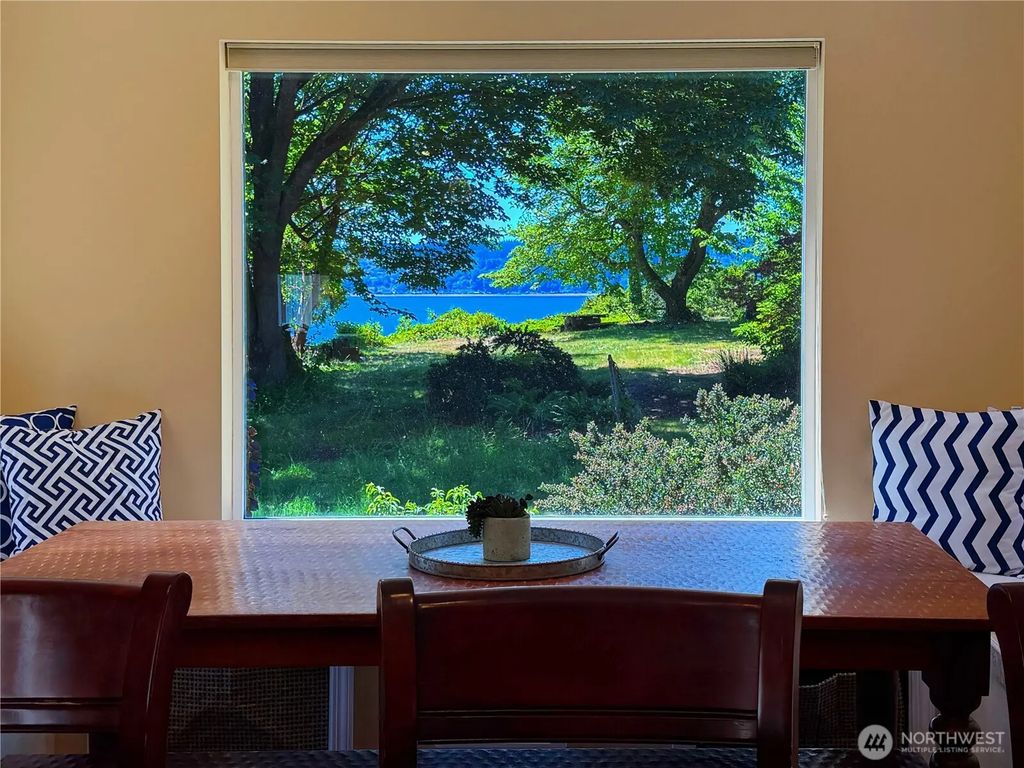 79 G Mukilteo Way, Hat Island