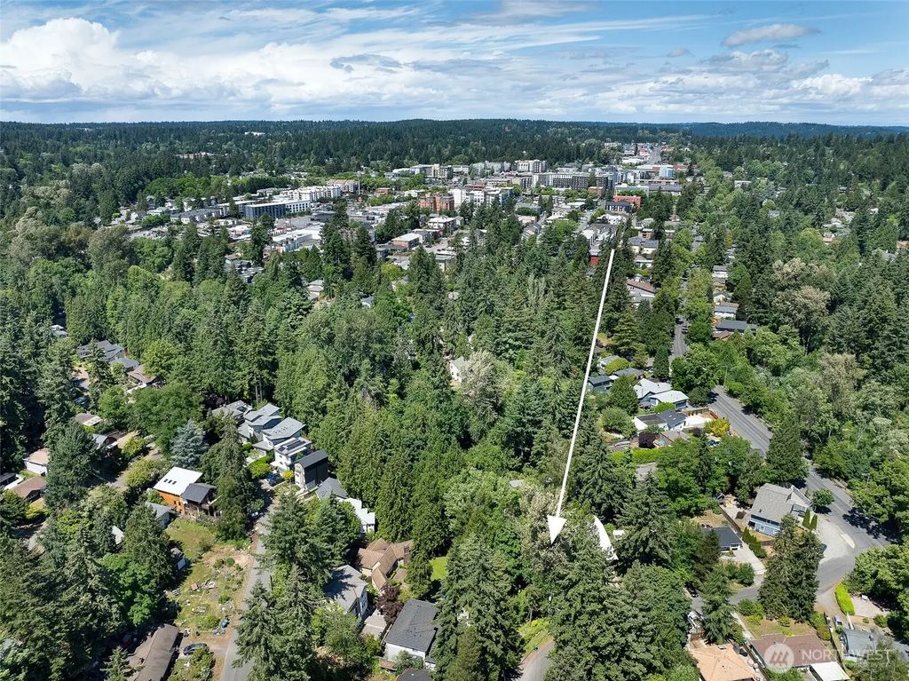 11533 34th Avenue Ne, Seattle