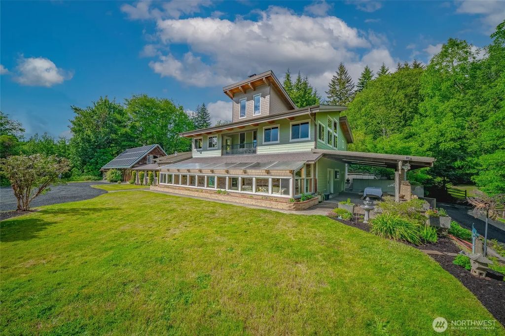 238 Bush Creek Road, Elma