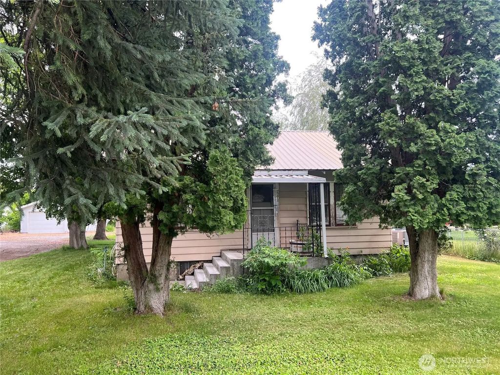 2274 Elmway, Okanogan