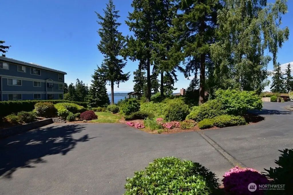 8230 53rd Avenue W 812, Mukilteo