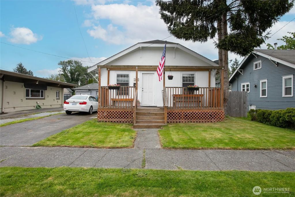 1404 S 2nd Street, Mount Vernon