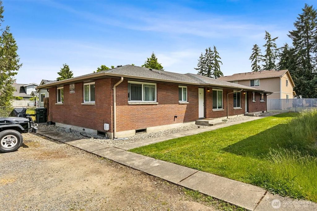 710 -712 127th Street S, Tacoma