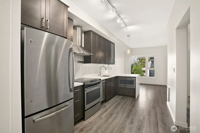 1760 Nw 56th Street 421, Seattle