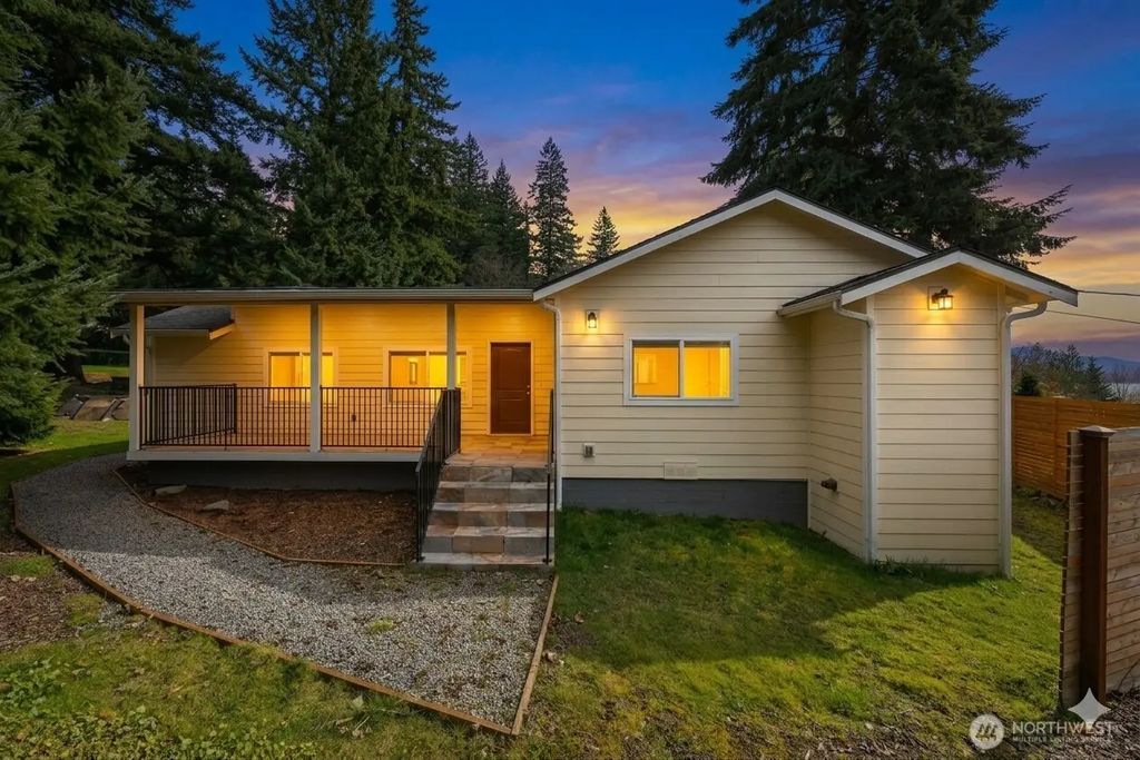 921 Autumn Lane 203, Bellingham