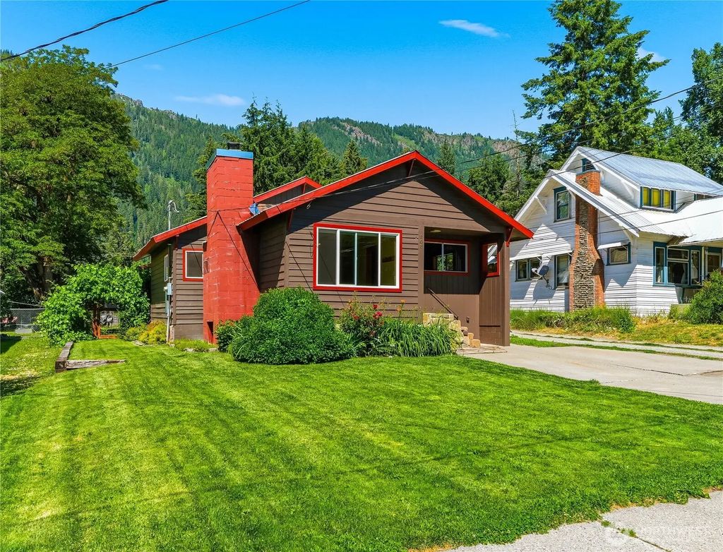 303 Cascade Street, Leavenworth