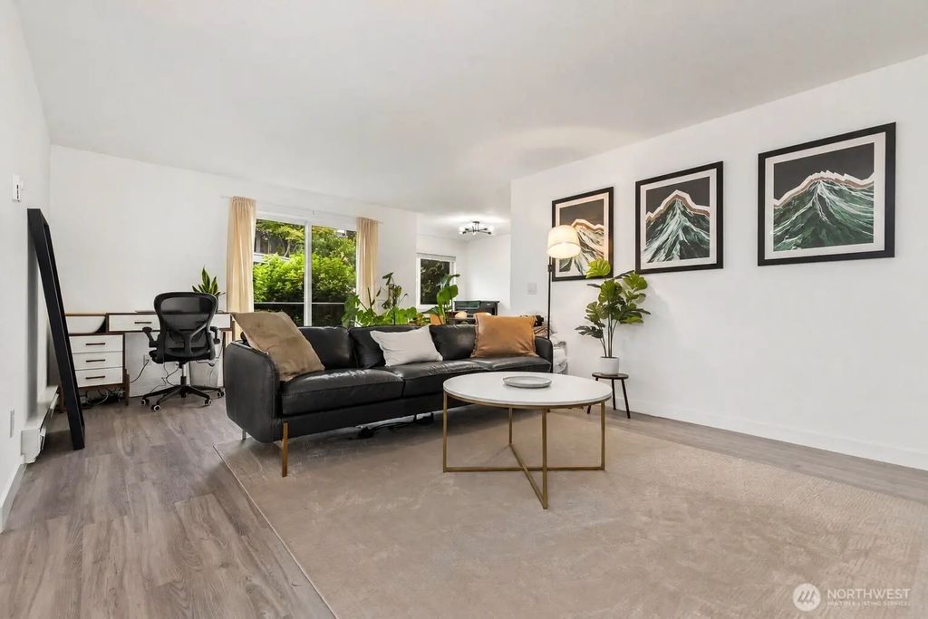 8747 Phinney Avenue N 7, Seattle