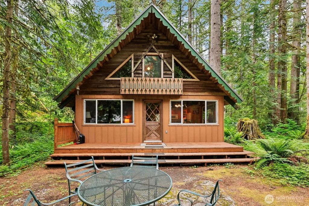 76114 Ne 122nd Street, Skykomish