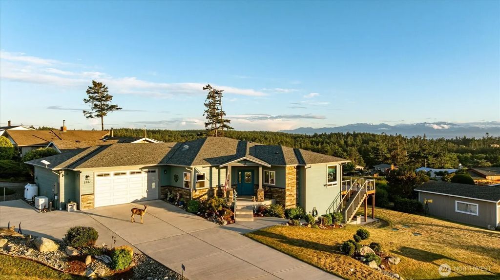 2591 El Mar Street, Coupeville
