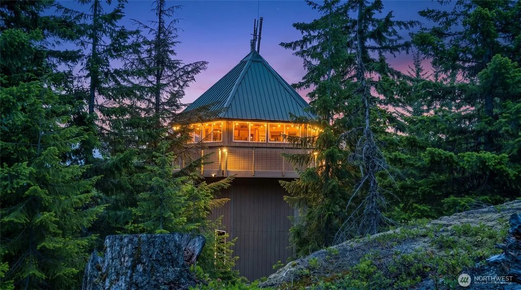 861 Via Kachess Rd, Easton