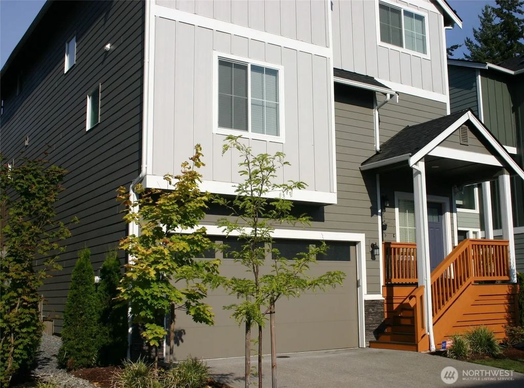 12104 126th Avenue Ct E, Puyallup
