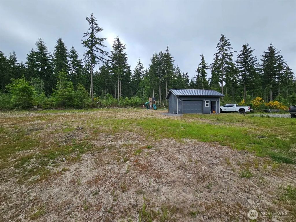 42911 28th Avenue E, Eatonville