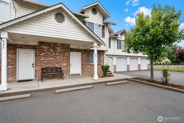 933 4th Avenue N 102, Kent