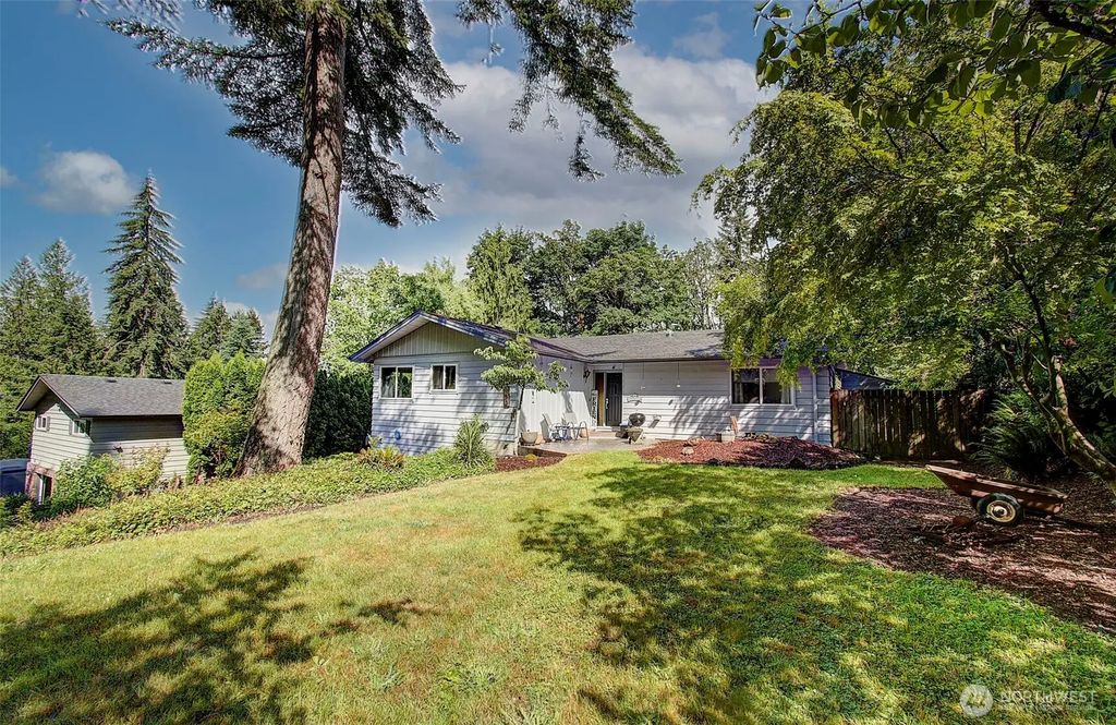 153 Monticello Drive, Longview