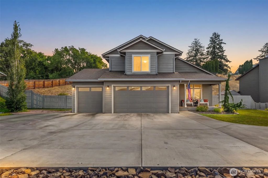 3143 Nw Delcon Court, East Wenatchee
