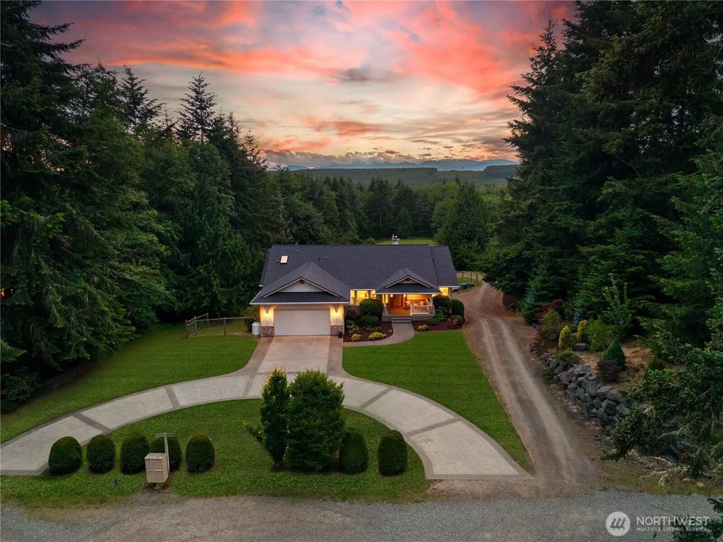 27581 Heavenly Place Ne, Kingston