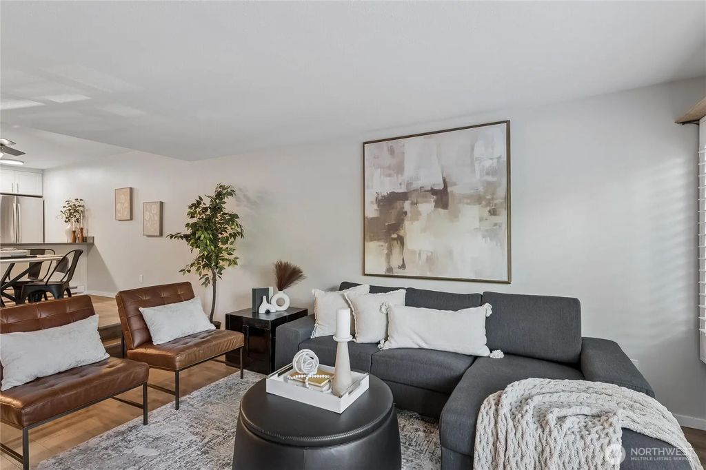 3661 24th Place W 107, Seattle