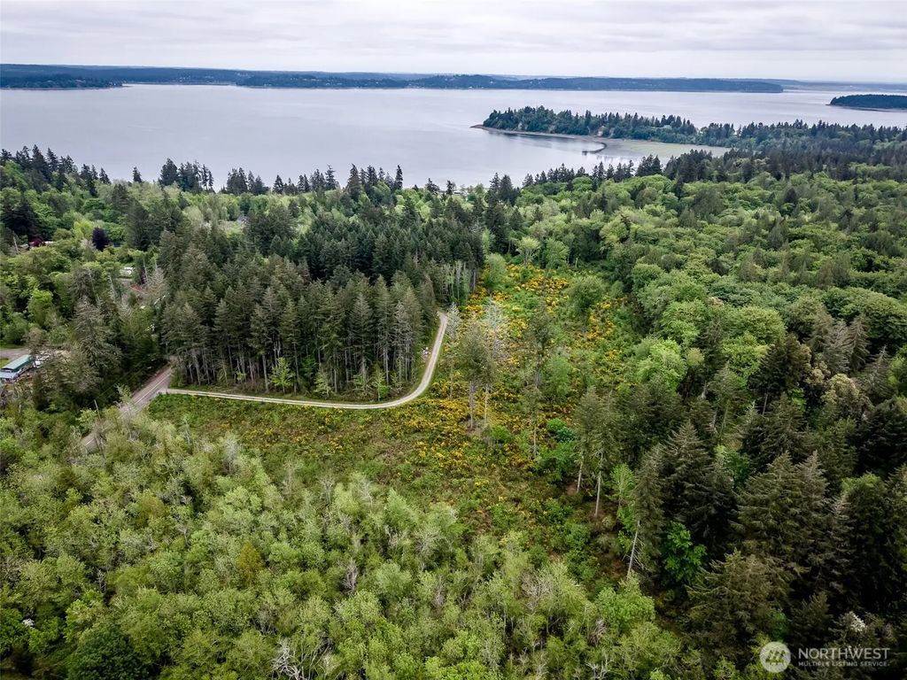 24 156th Avenue Sw, Lakebay