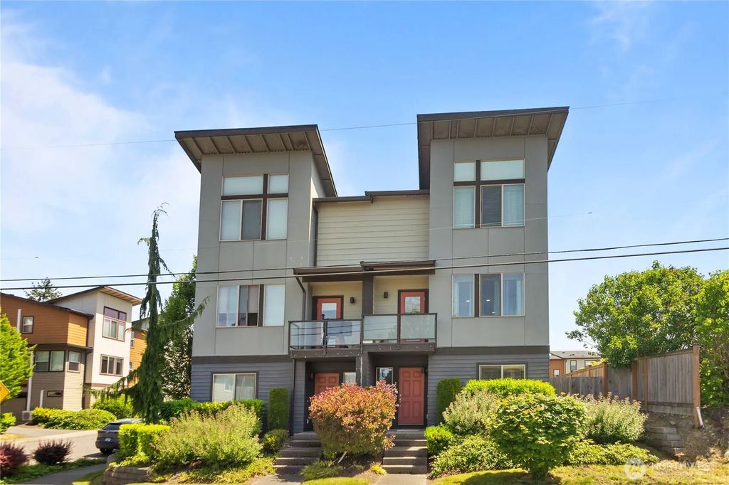 314 Bremerton Avenue Ne, Renton