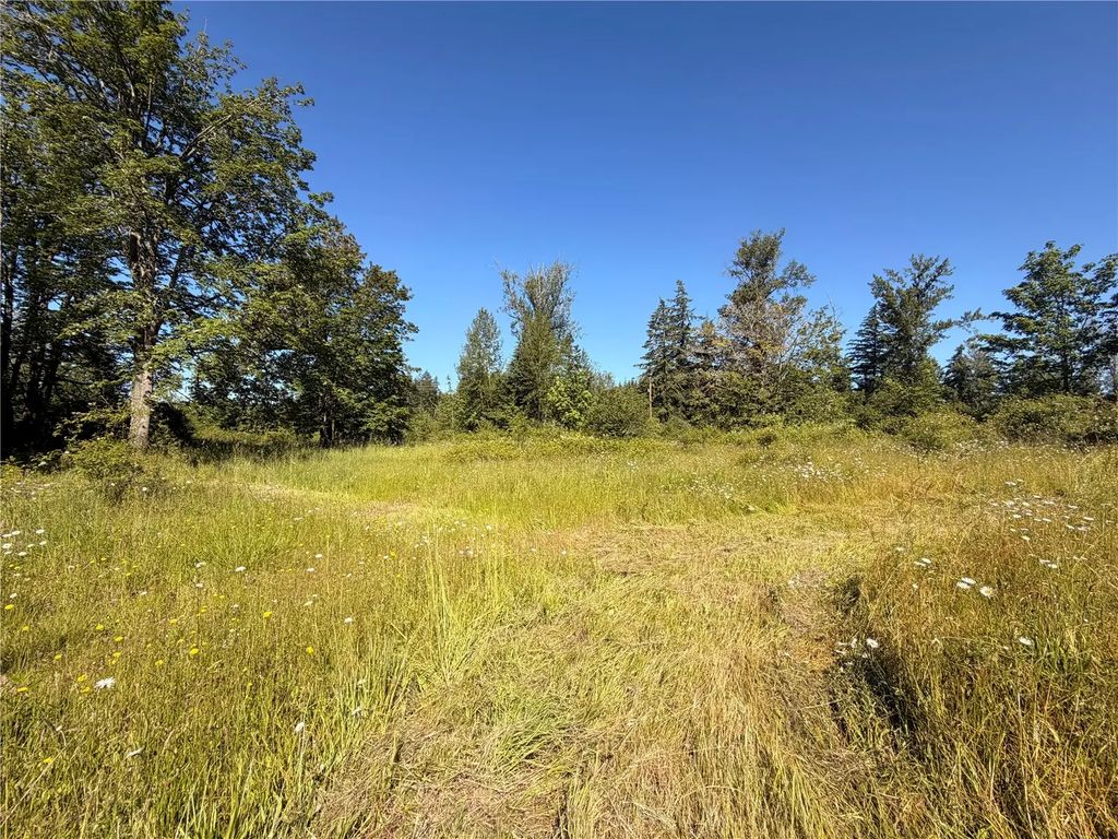 10252 400th Street E, Eatonville