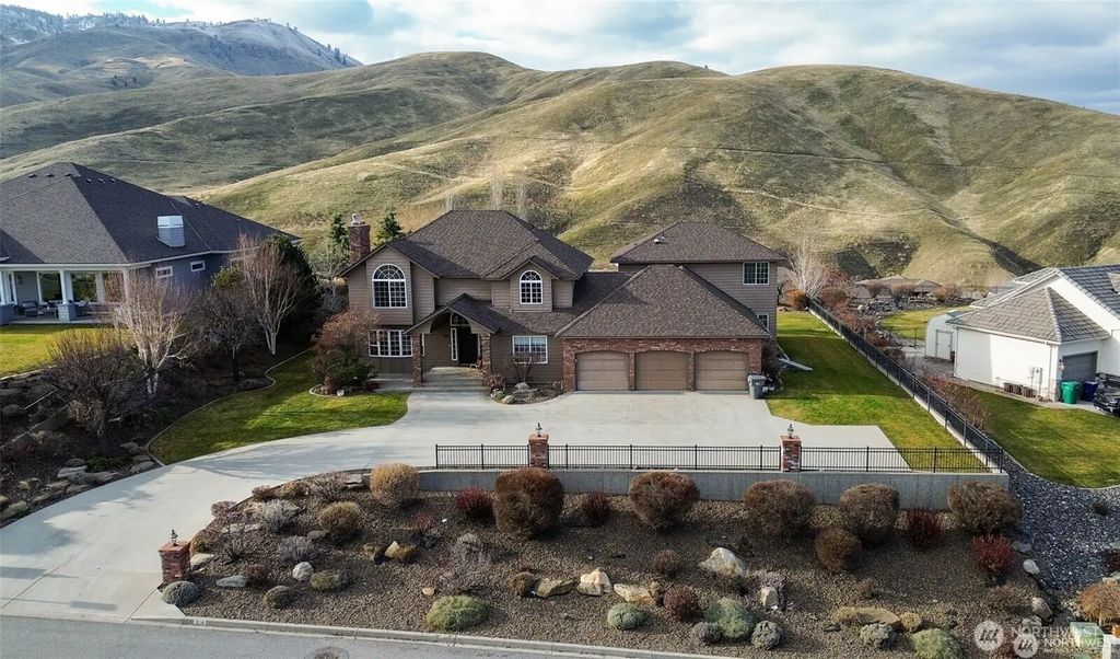 1918 Broadview, Wenatchee